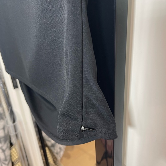 Fitted black top small - Picture 6 of 9